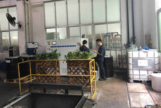 切削液廢液凈化現場(chǎng)（JH-1000L）